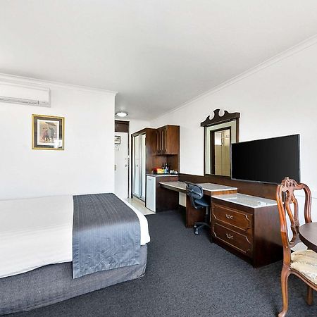 Quality Hotel Colonial Λόντσεστον Εξωτερικό φωτογραφία