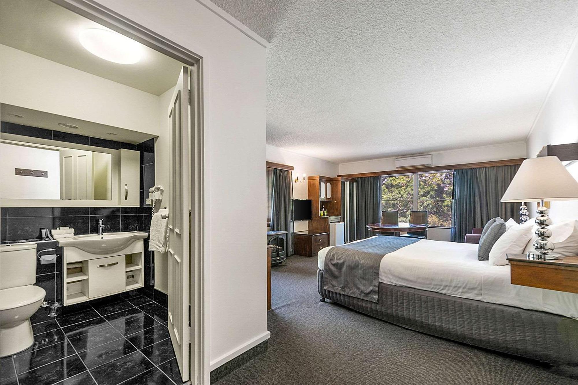 Quality Hotel Colonial Λόντσεστον Εξωτερικό φωτογραφία