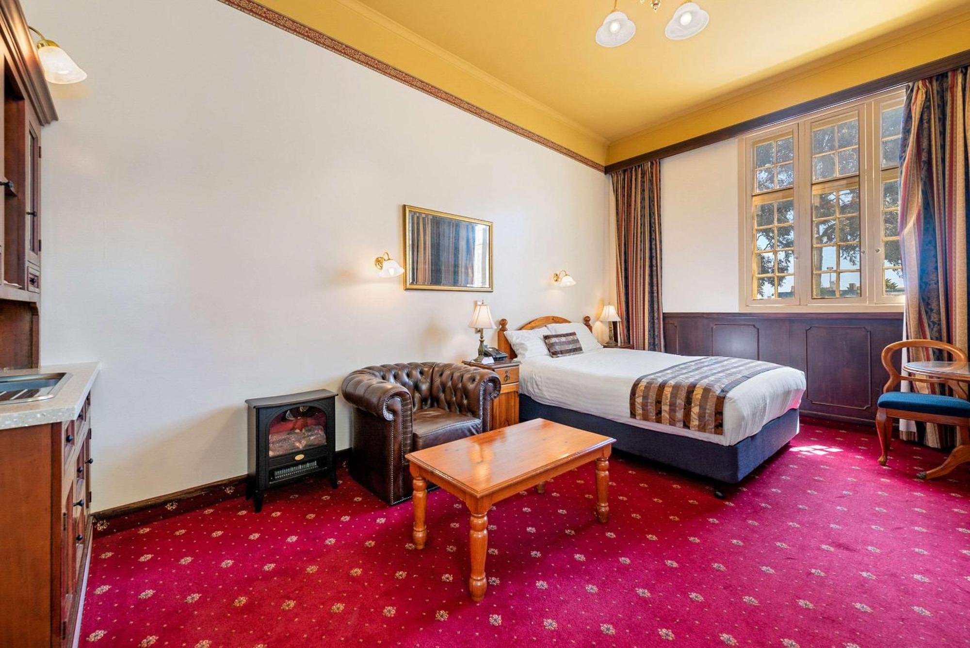 Quality Hotel Colonial Λόντσεστον Εξωτερικό φωτογραφία